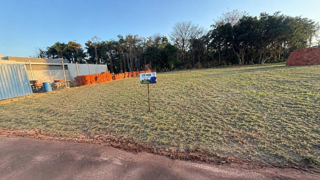 Terreno localizado na Henrique Pasmanik - Portal do Parque