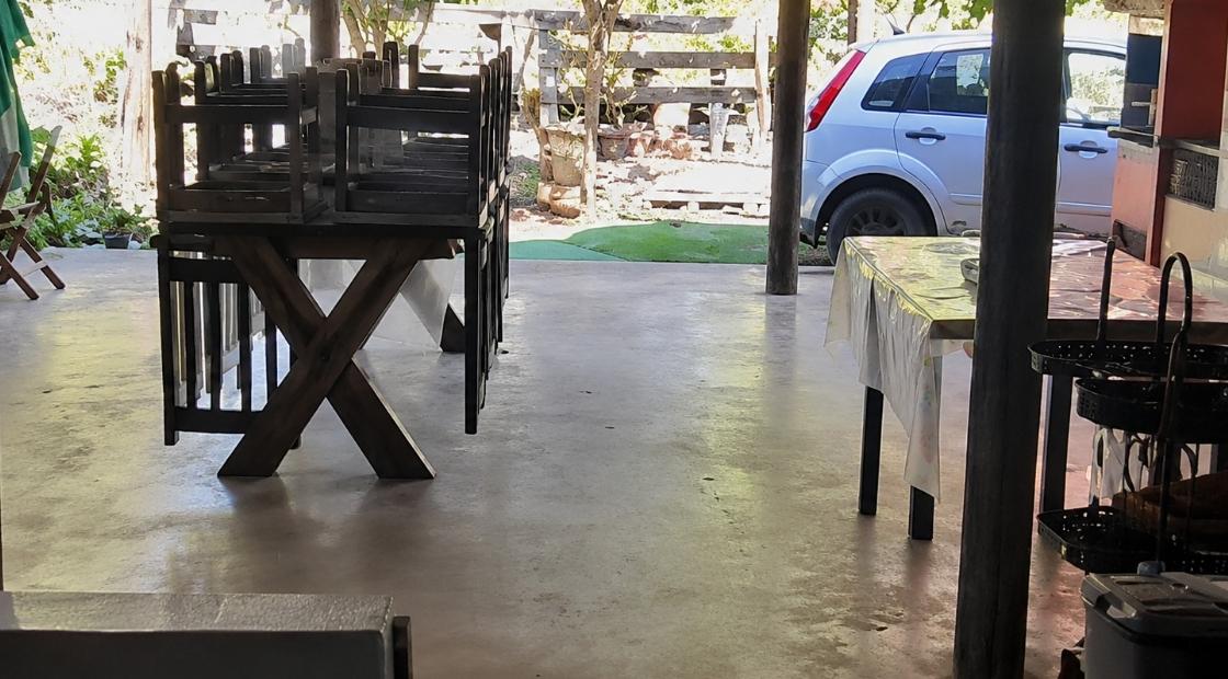RANCHO À VENDA — PORTEIRA FECHADA